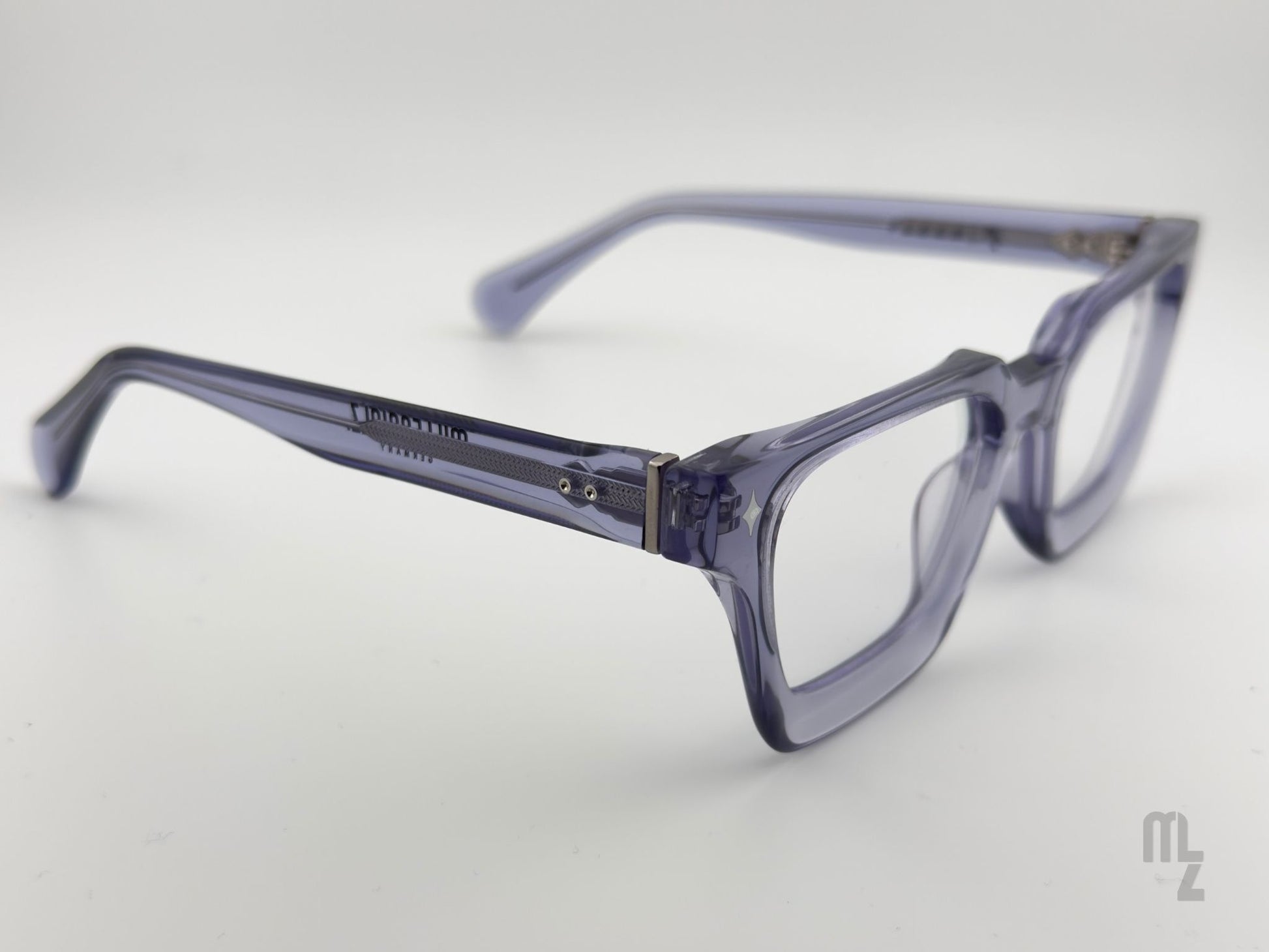 Fuego Arctic Grey Seitenansicht eckige Acetat Blaulichtfilterbrille Unisex Design für digitale Geräte, Bildschirmgebrauch und Freizeit