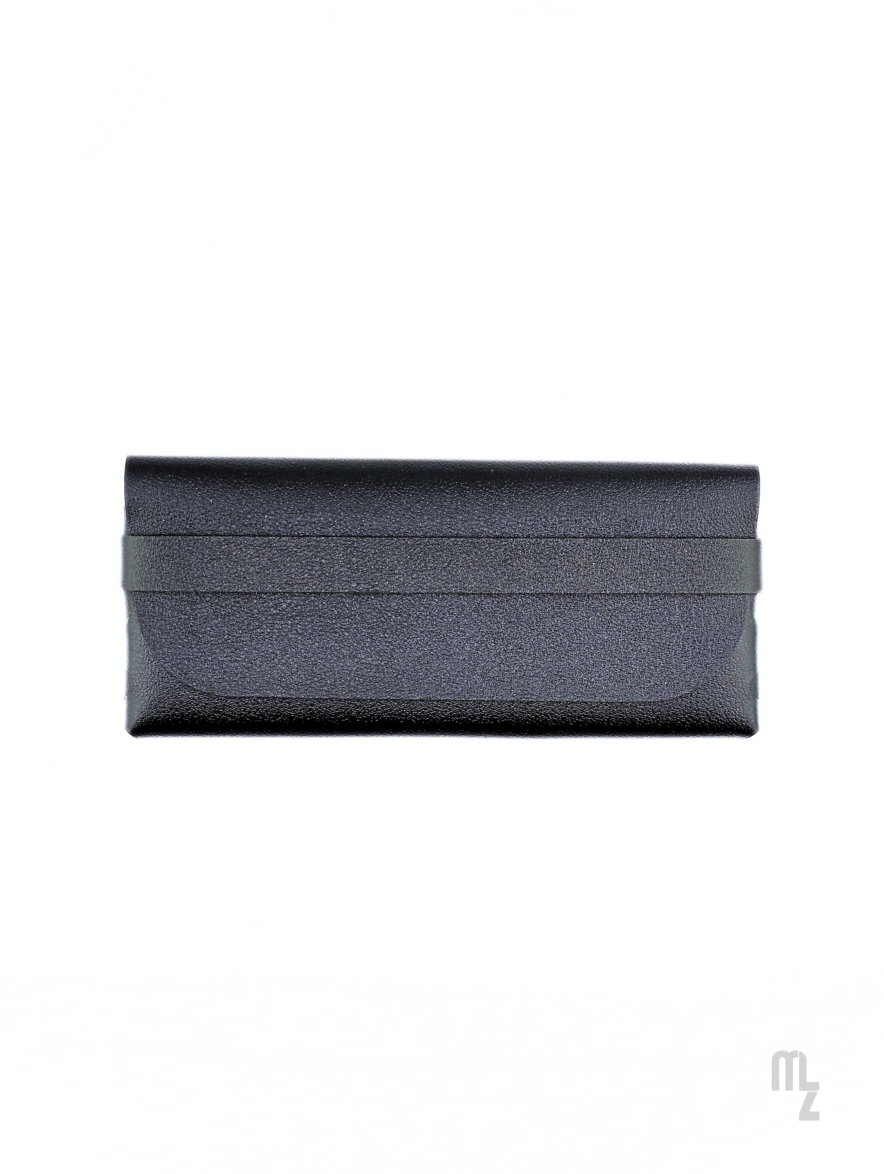 Schlankes Brillenetui Portofino in mattschwarzem Design – minimalistischer Luxus.